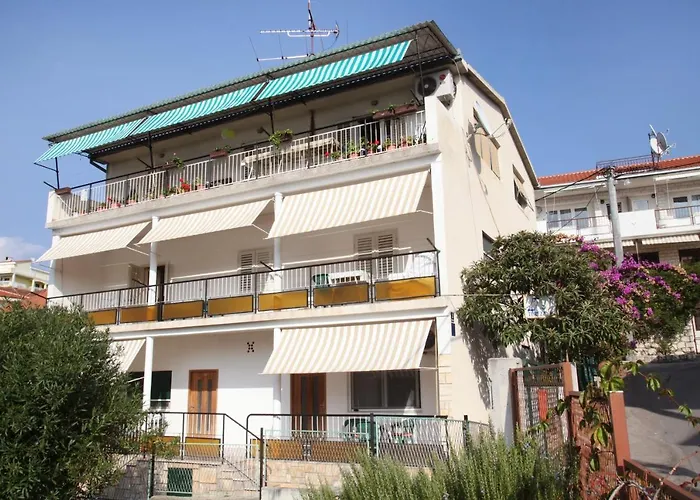15011c Apartment Trogir